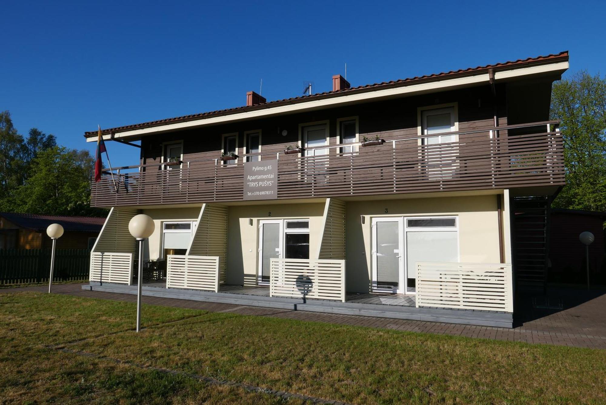 Apartamentai Trys Pusys Šventoji المظهر الخارجي الصورة