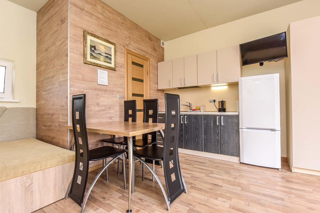 Apartamentai Trys Pusys Šventoji المظهر الخارجي الصورة